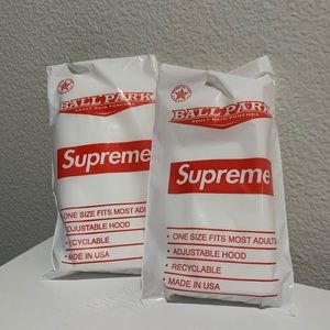 Supreme ss20 Rain poncho